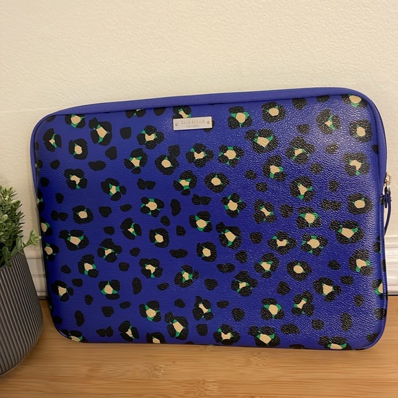 Kate Spade Universal Blue Leopard Print Laptop Case - Picture 8 of 8